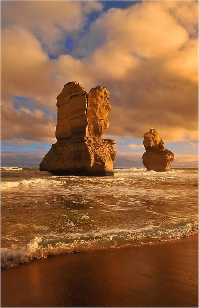 Shipwreck coastline, western Victoria, Australia