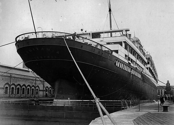 Aquitania In Dock