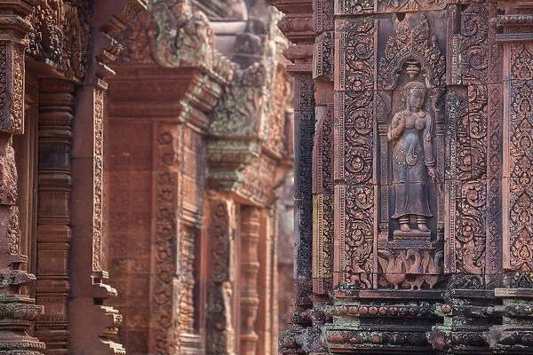 Banteay Srei and Beautiful Carving Details