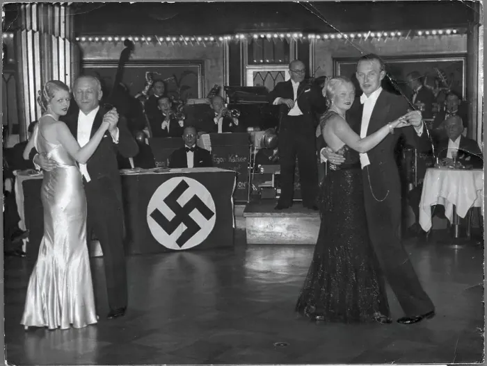 Framed Print : Couples Dancing Print, Berlin 1934 Framed Print : Couples Dancing Print, Berlin 1934