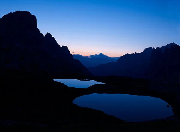 Boedenseen lakes at dawn, Dolomiti di Sesto National Park, Sexten Dolomites, Dolomites, province of Bolzano-Bozen, Italy, Europe