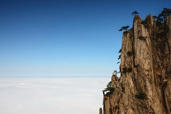 Huangshan summit cliffs