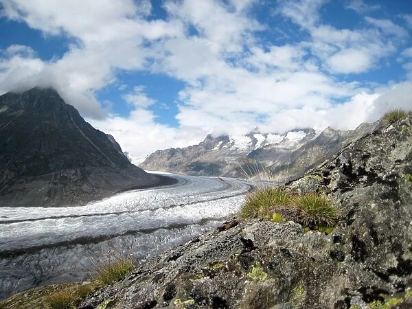 The ice ribbon of Altesch Glacier