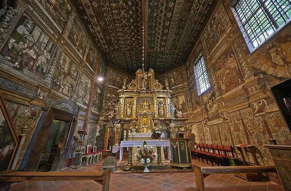interior of St. Michael Archangel Church, Binarowa