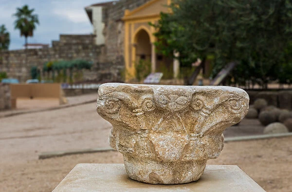 A marble capital engraved in the 7th century