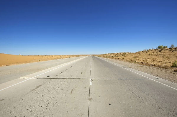 Road in the Kyzyl Kum desert, Uzbekistan