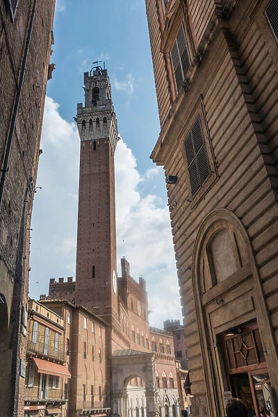 Torre del Mangia, Palazzo Pubblico, Siena, Italy