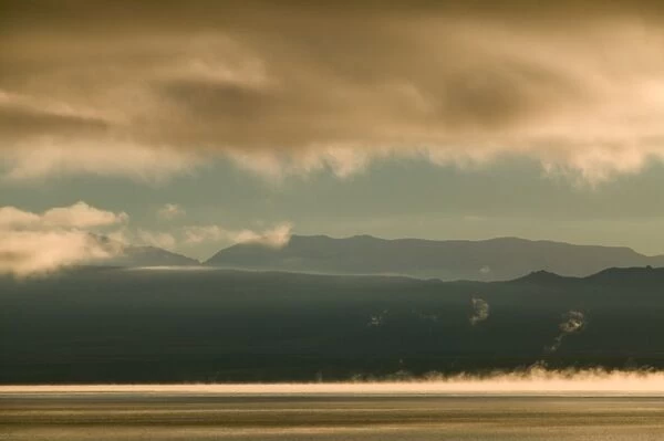 USA, California, Mono Lake, rising mist