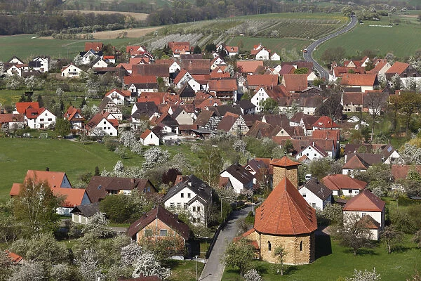 Weingarts as seen from Regensberg, municipality of Kunreuth, Franconian Switzerland, Upper Franconia, Franconia, Bavaria, Germany, Europe