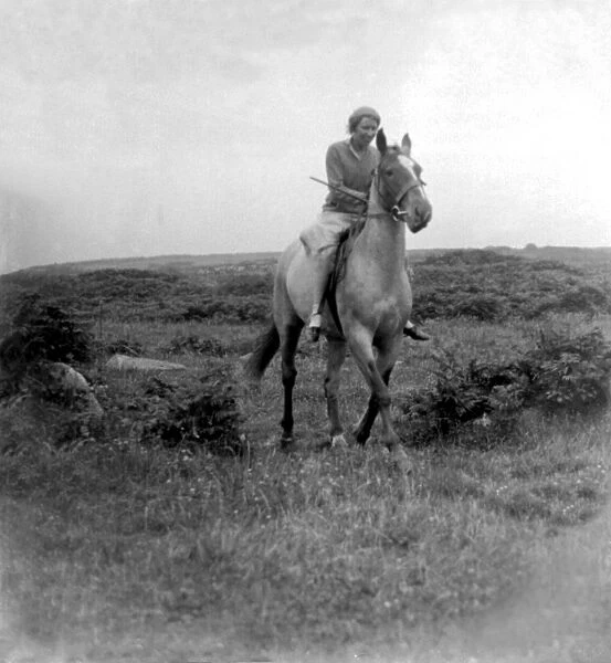 Miss Robins (riding). 1933