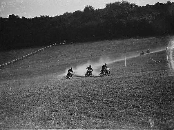 Motor cycling Brands Hatch. 1935