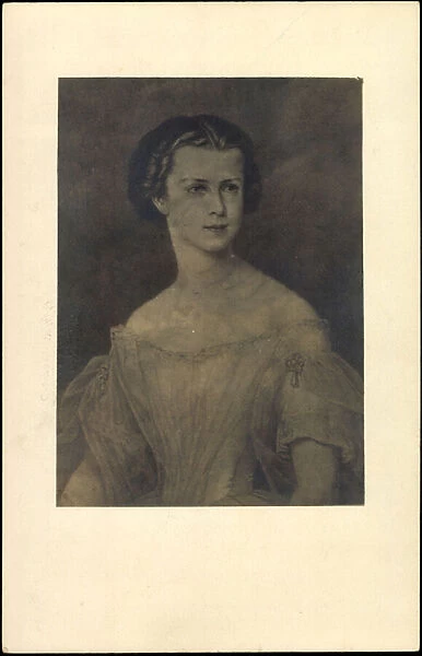 Ak Portrait of Empress Elisabeth in light dress, Sissi, early years (b  /  w photo)