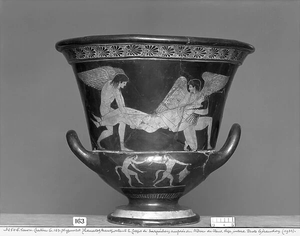 Attic red-figure calyx krater depicting Hypnos and Thanatos carrying the body of Sarpedon (ceramic) (b  /  w photo)