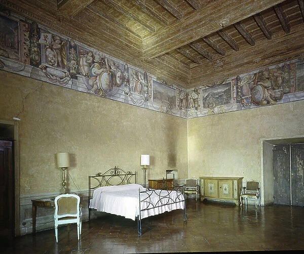 Bedroom decorated with a frieze depicting towns under Medici rule, begun by Nanni di Baccio Bigio (d.1568) and completed by Bartolomeo Ammannati (1511-1592) 1564-75 (photo)