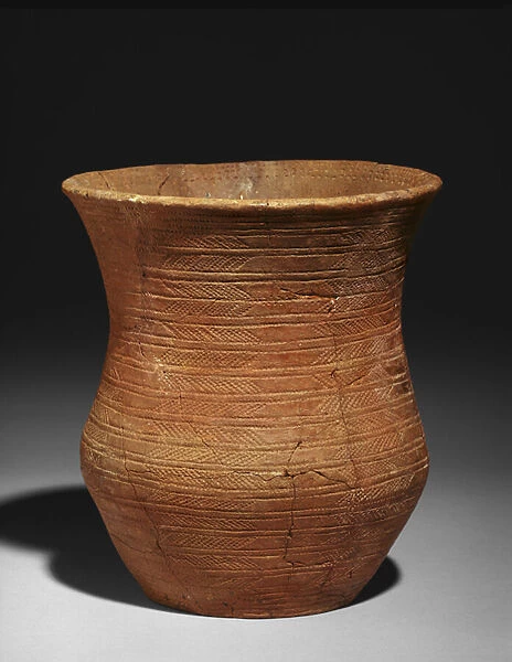 Bell beaker from a grave at Radley, Barrow Hills, c. 2500-2150 BC (clay) (see also 3073366