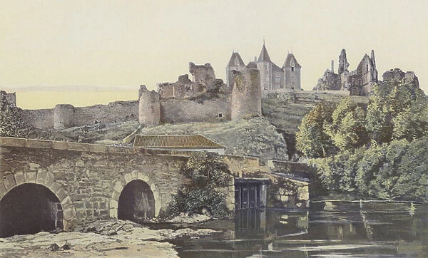 Bressuire, Ruines du Chateau, Exterieur, Vues O (colour photo)