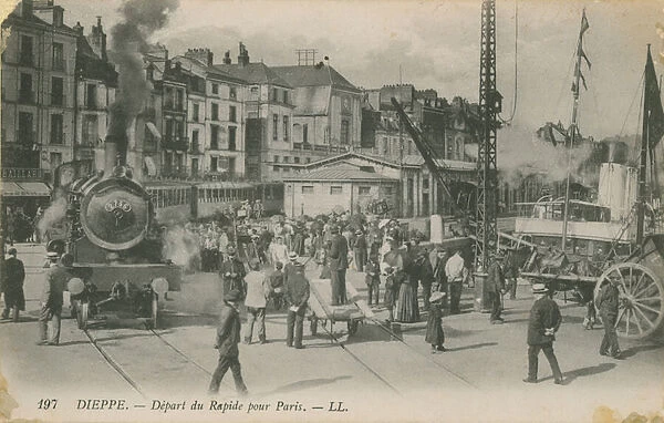 Departure of the Paris express from Dieppe. Postcard sent in 1913