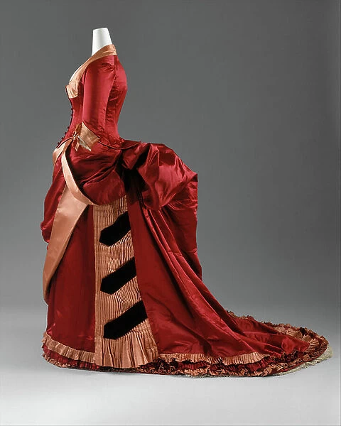 Dinner dress, 1884-86 (silk)