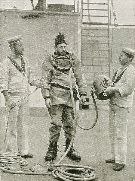 Diver in diving suit. 19th century (photo)