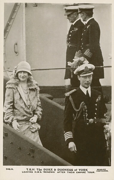 The Duke and Duchess of York leaving HMS Renown after their Empire tour, 1927 (b  /  w photo)