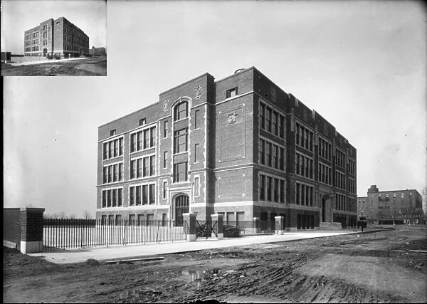 Edgar Allan Poe School, 1914 (b  /  w photo)