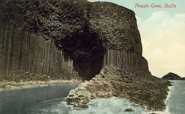 Fingals Cave, Staffa (colour photo)
