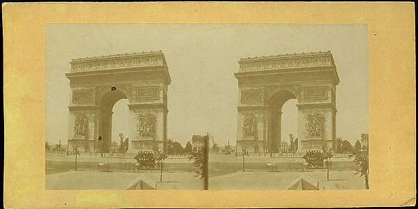 France, Ile-de-France, Paris (75): The Arc de Triomphe, Place de l'Etoile under the Empire with a hippomobile public transport, 1865
