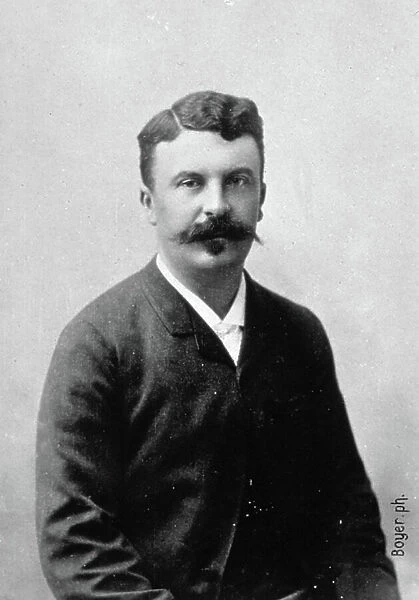 Guy de Maupassant, 19th century (b / w photo)