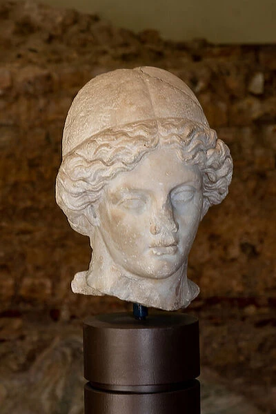 Head of Minerva, Roman copy of an original Greek artwork
