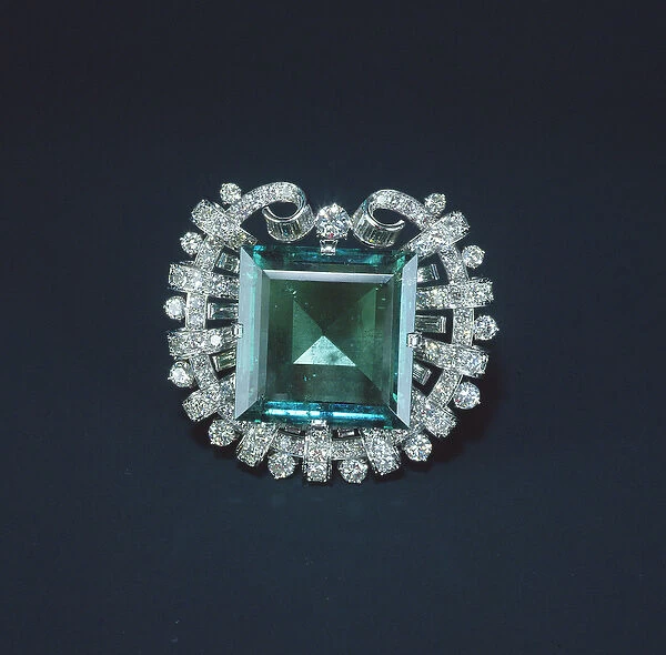 Hooker Emerald, 1950 (emerald & diamonds set in platinum)