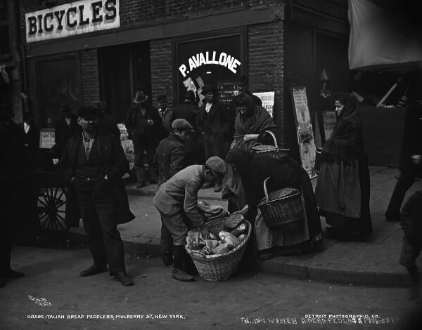 Italian bread peddlers, Mulberry St. New York, c. 1900 (b  /  w photo)