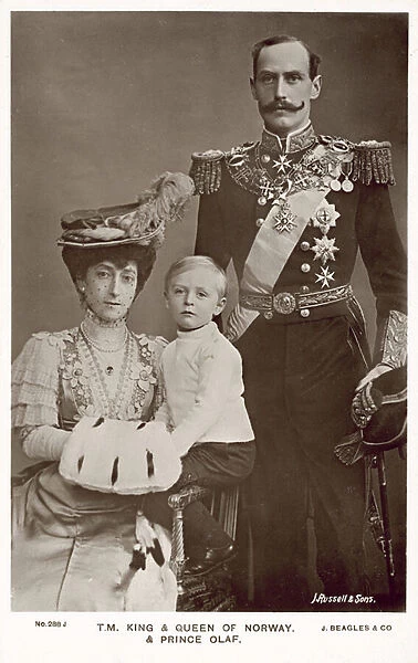 King and Queen of Norway, and Prince Olaf (b  /  w photo)