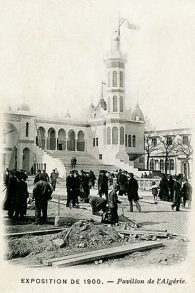 Paris Universal Exhibition: the Algerian Pavilion under construction, 1900 (b / w photo)