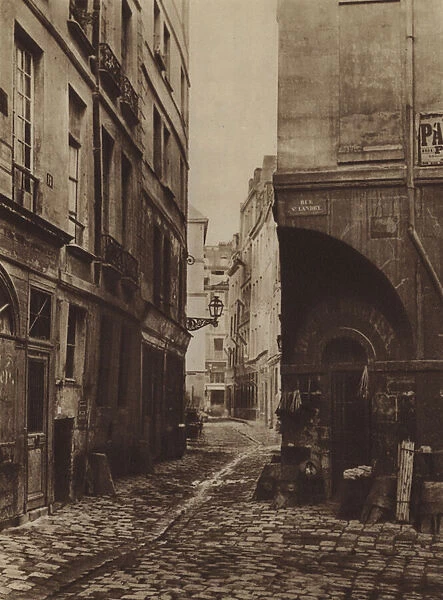 Rue des Marmousets en 1864, prise de la rue Saint-Landry, etait a l emplacement du nouvel Hotel-Dieu (b  /  w photo)