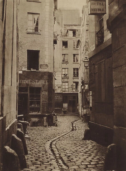 Rue des Trois-Cannettes en 1865, etait a l emplacement du nouvel Hotel-Dieu (b  /  w photo)