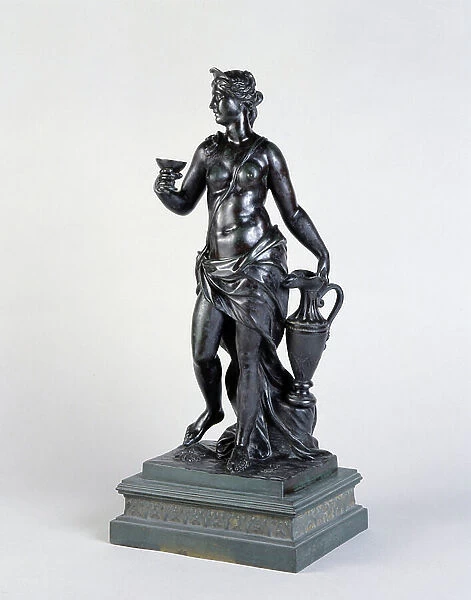 Statue of the goddess Ebe (Hebe). Anonymous, 18th century (bronze)