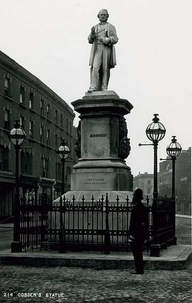 Statue of Richard Cobden (photo)