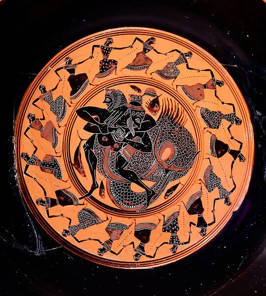 Terracotta kylix depicting Hercules fighting with Triton