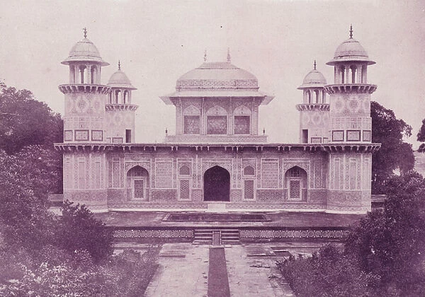 Tomb of Itmad-ud-Dowlah, Agra (b  /  w photo)