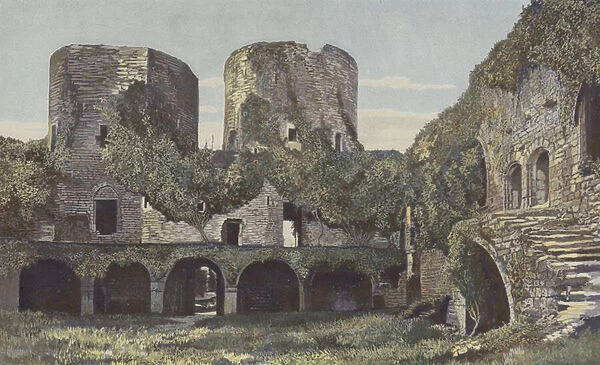 Villandraut, Chateau, Cote de la cour (colour photo)