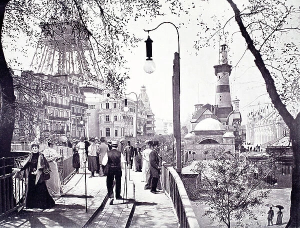 Walkway and the German Pavilion, Exposition Universelle, Paris, 1900 (b / w photo)