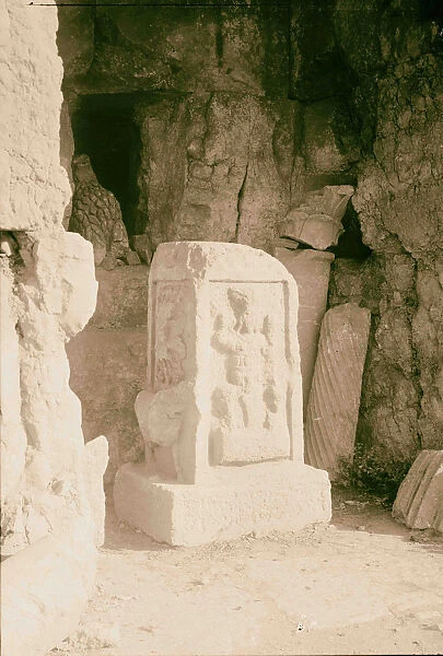 Baalbek Temple sun Jupiter Heliopolis ruins 1900