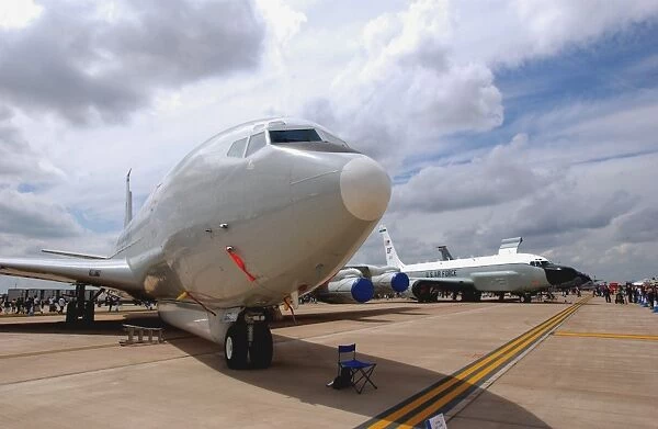 An E-8C Joint Surveillance Target Attack Radar System (Joint STARS) and a RC-135V  /  W