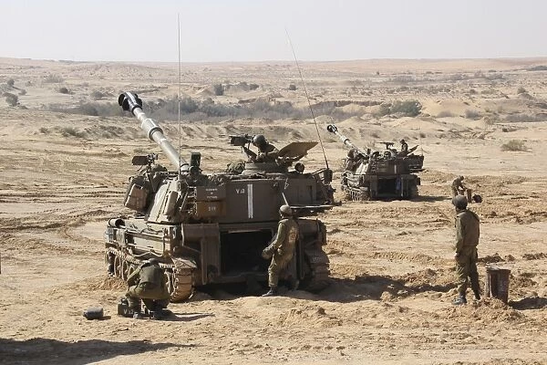 An Israel Defense Force Artillery Corps M109 Doher