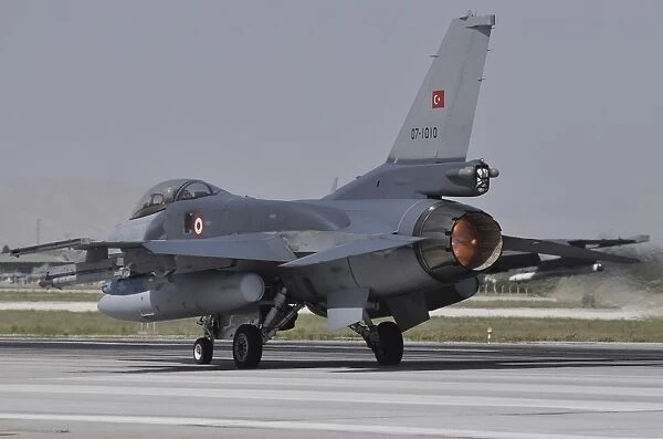 A Turkish Air Force F-16C Block 52+ taking off from Konya Air Base, Turkey
