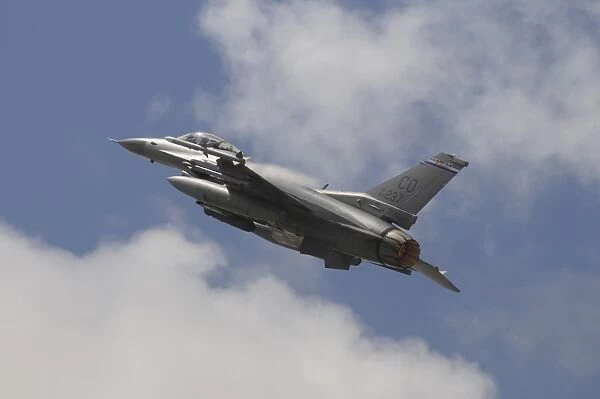 U. S. Air Force F-16C taking off