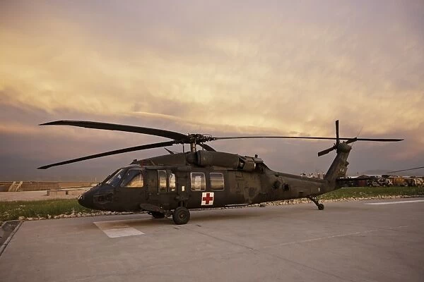 A UH-60L Black Hawk medevac helicopter