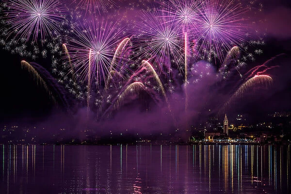 Fireworks Lake Pusiano
