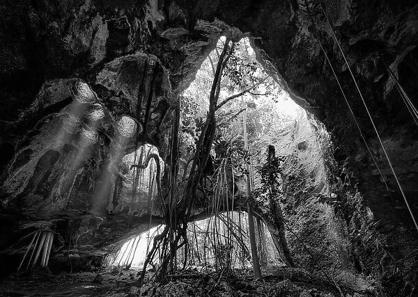 Middle Caicos Cave in BW
