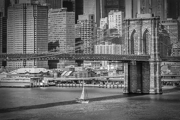 NEW YORK CITY Brooklyn Bridge & Manhattan Skyline